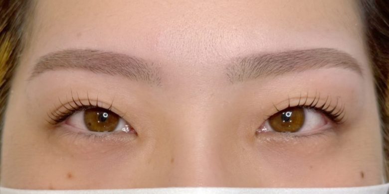 眉毛ワックス×まつ毛パーマセット　メイク後写真